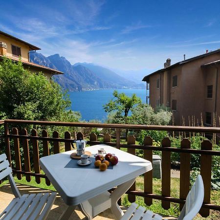 Discesa A Lago With Terrace And Garden On Lake Iseo Riva di Solto Exterior foto